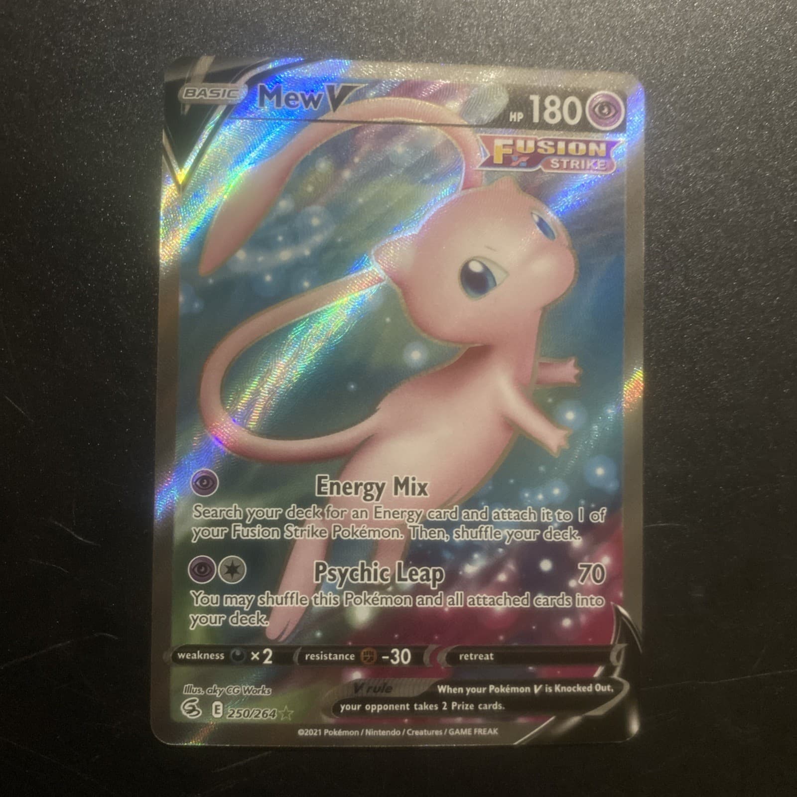 Pokémon Mew v Fusion Strike Holo Full Art Ultra Rare Card 250/264