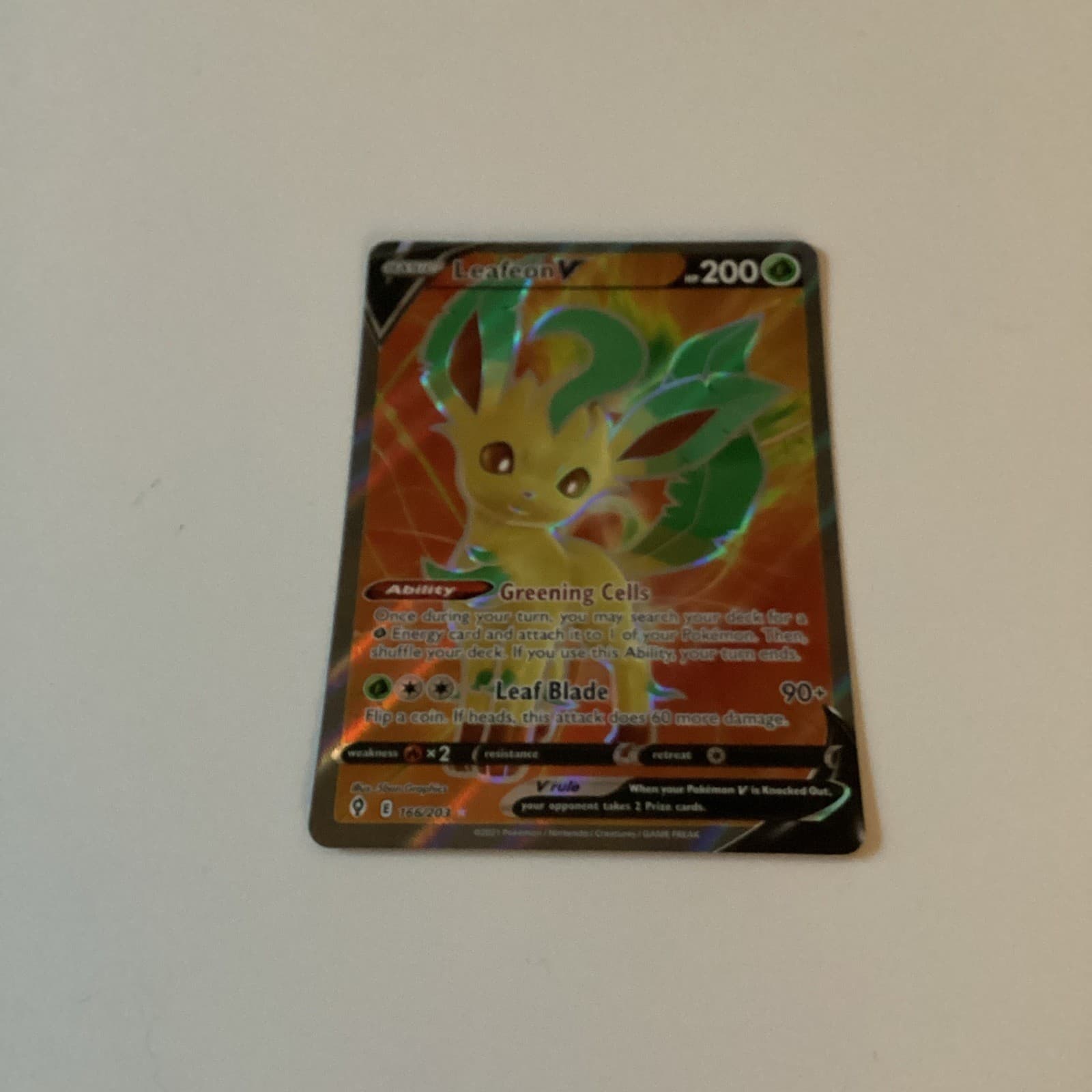 Leafeon V (Full Art) 166/203 SWSH07: Evolving Skies Holo