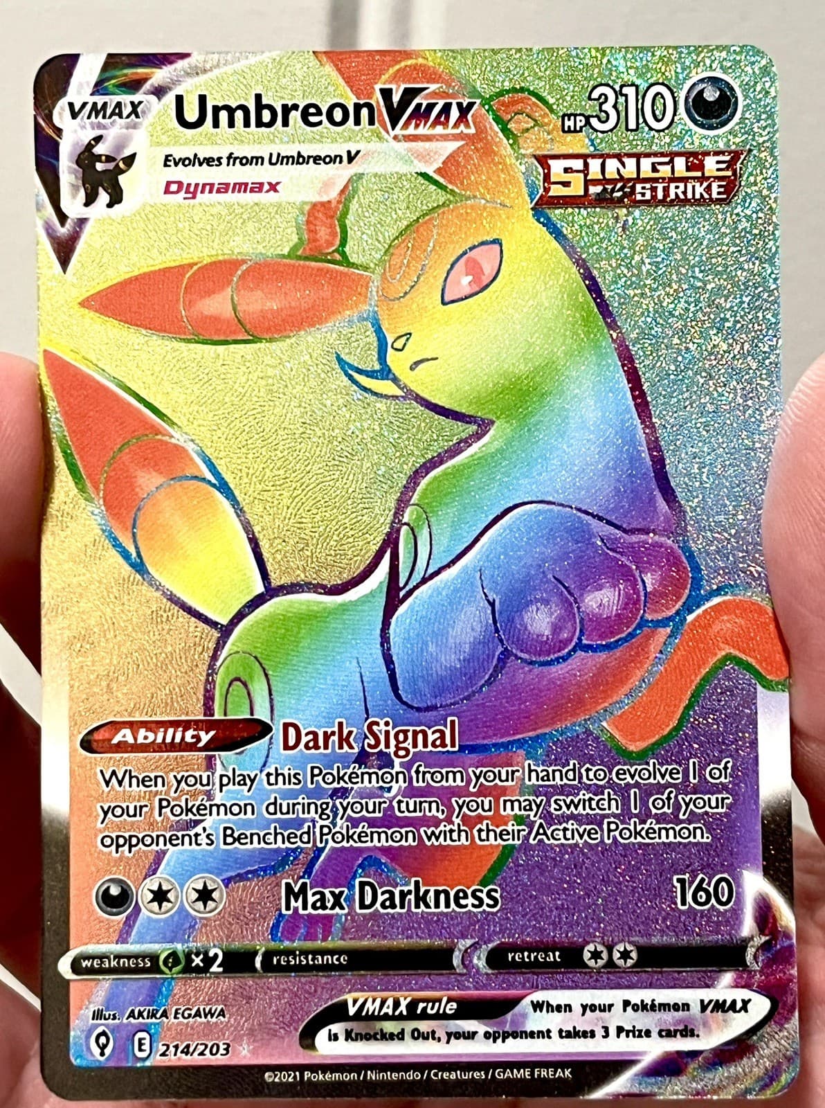 Pokemon Umbreon VMAX 214/203 Evolving Skies Rare Rainbow 
