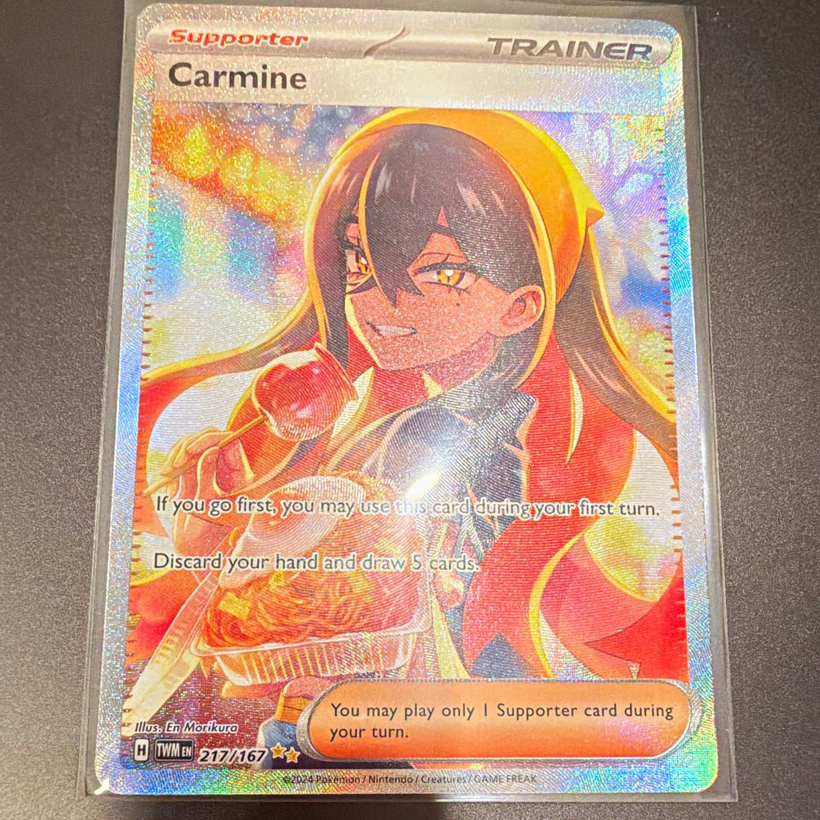 The Pokemon Company Carmine SV06 Twilight Masquerade 217/167 SIR Holo EN