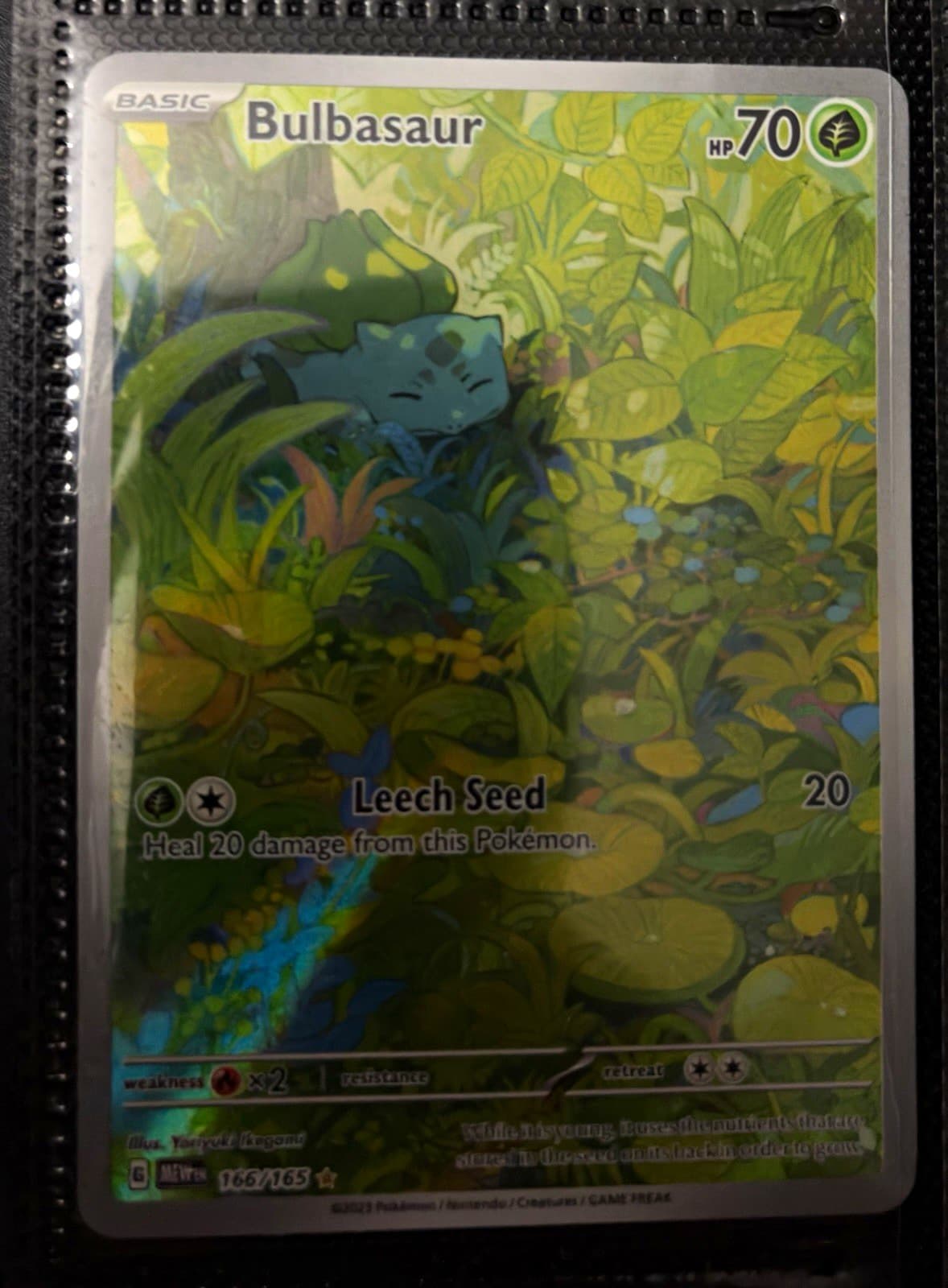 The Pokémon Company Bulbasaur 166/165 SV 151 Illustration Rare Full Art Holo EN
