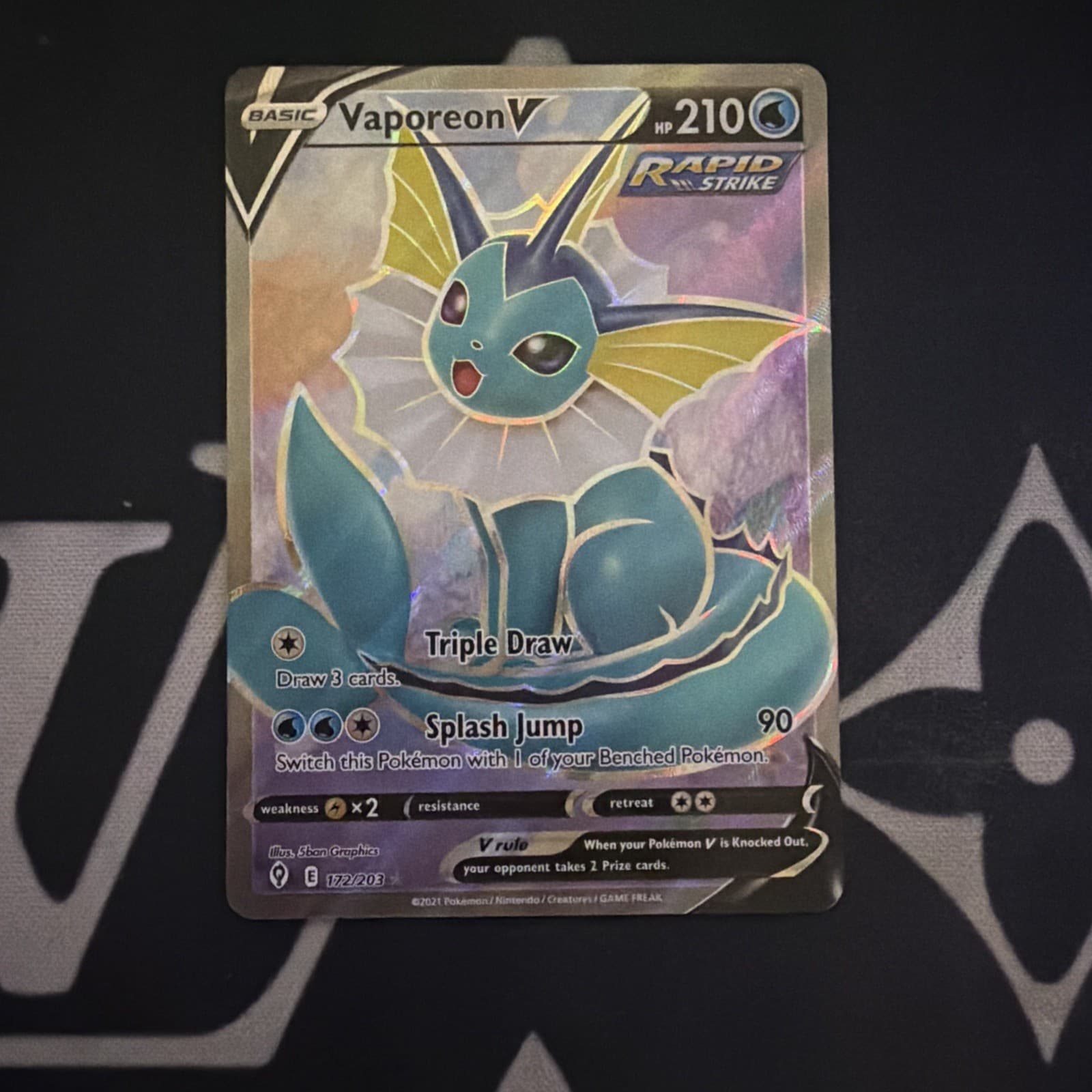 Vaporeon V 172/203 Ultra Rare (Full Art) - Sword & Shield Evolving Skies Set  NM
