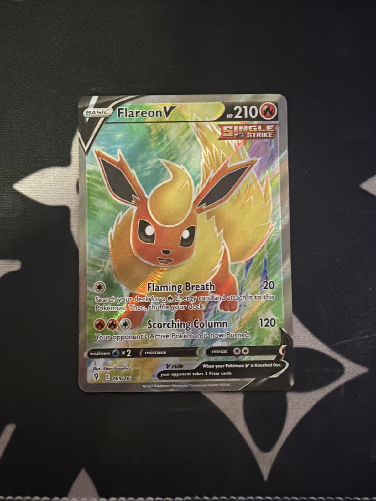 Pokémon TCG Flareon V SWSH07 Evolving Skies 169/203 UR Full Art Holo 210 HP EN