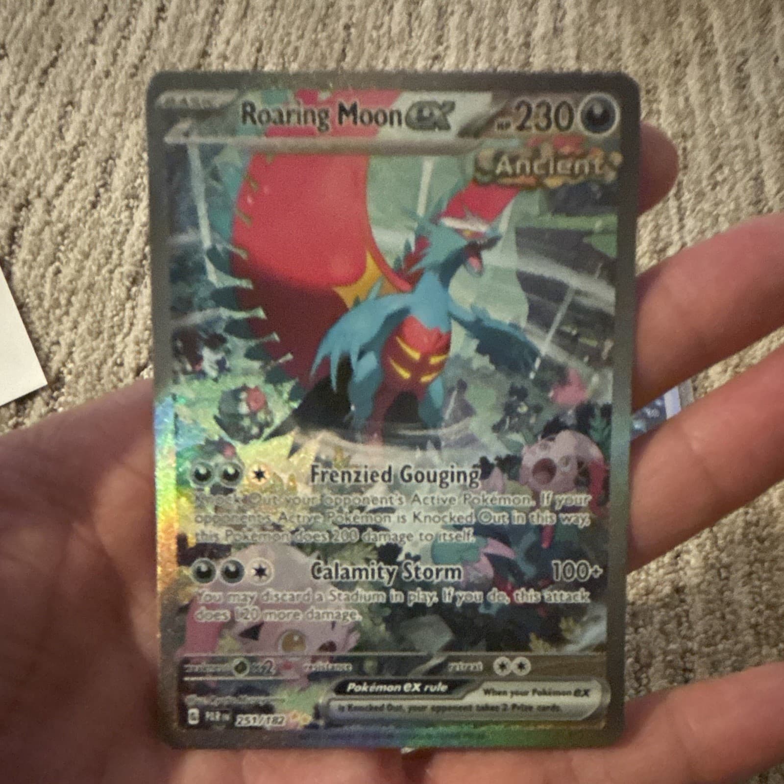 Roaring Moon ex 251/182 SV04: Paradox Rift Holo