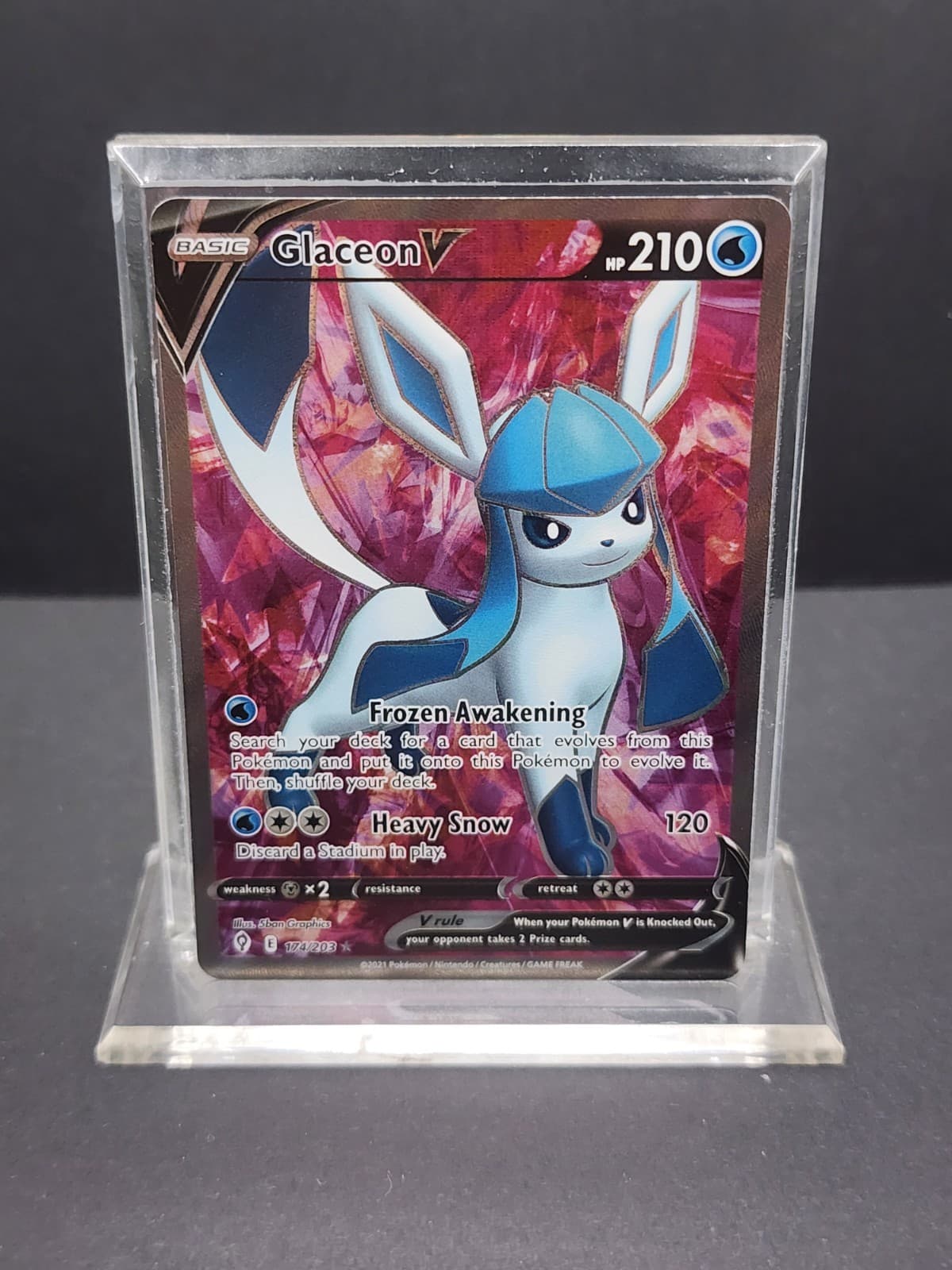 Pokemon Glaceon V 174/203 Evolving Skies Full Art Holo NM 2021